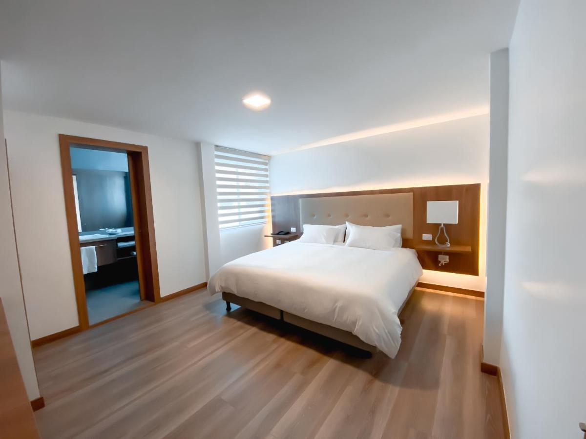 Hotel Miraflores Ambato Kültér fotó