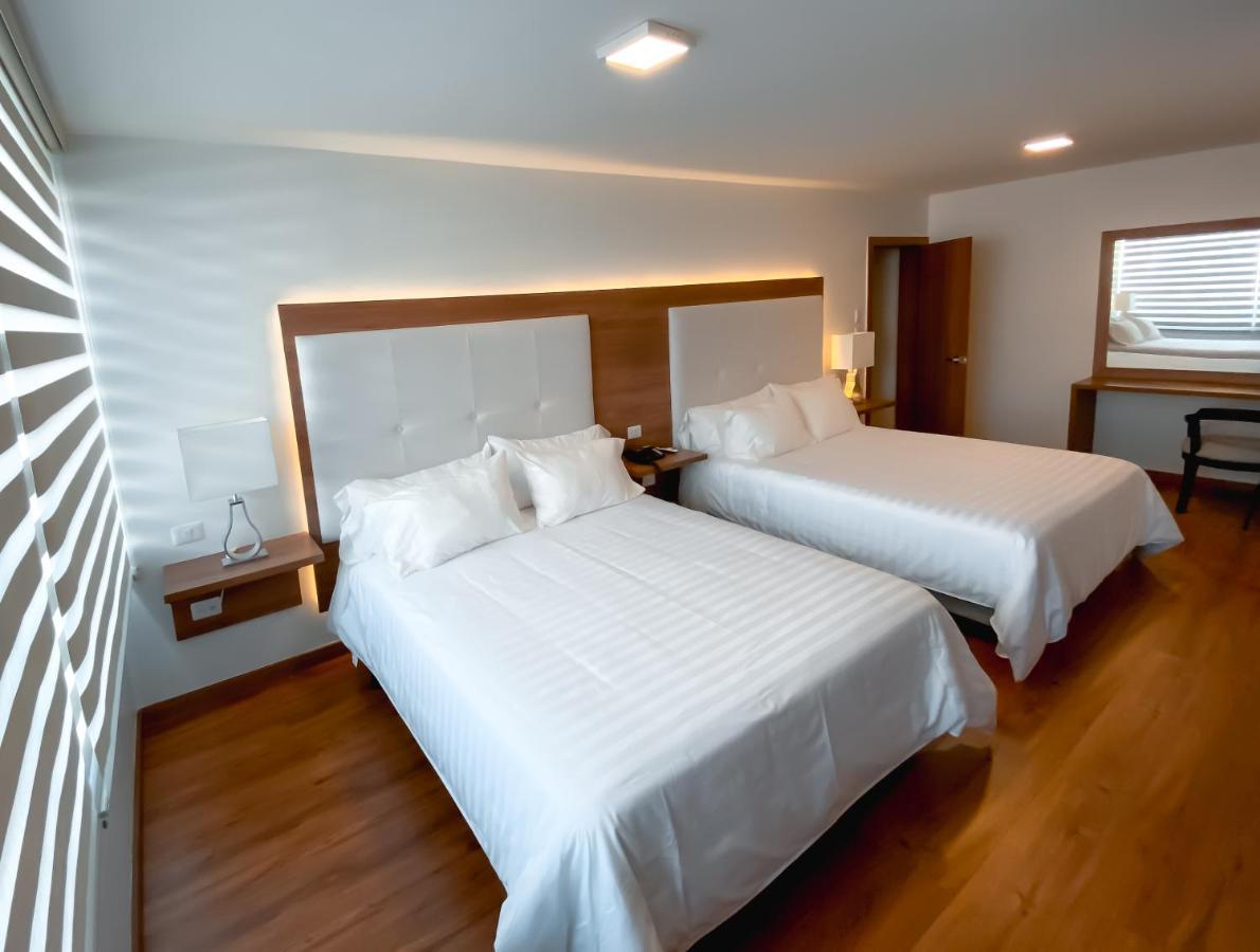Hotel Miraflores Ambato Kültér fotó