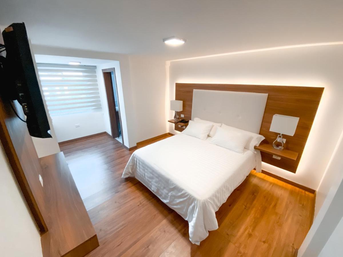 Hotel Miraflores Ambato Kültér fotó